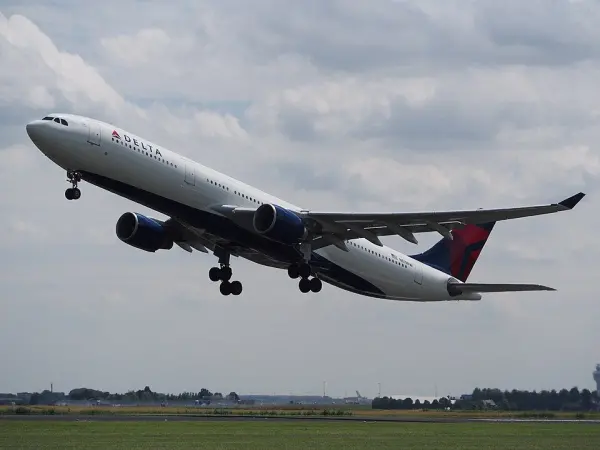 The Birth of Commercial Airlines